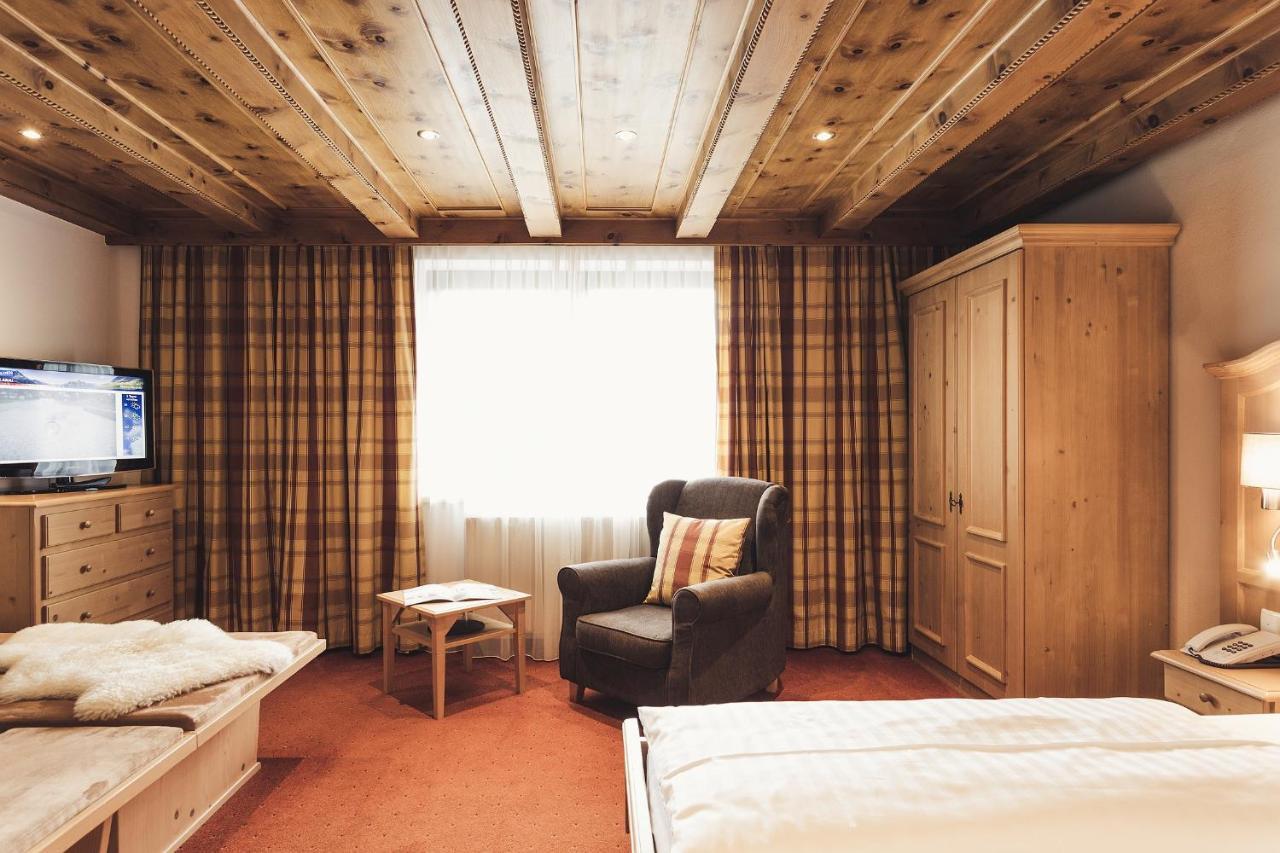 Hotel Johanna Umhausen Buitenkant foto